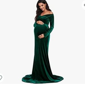 Maternity photoshoot dress velvet off shoulder w/train